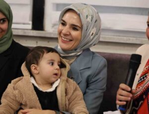 Bakan Göktaş, Afyonkarahisar Sultandağı’ndaki Anne Kız Buluşması’nda yer aldı