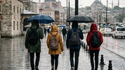 İstanbul'da hafta sonu da eğitime yağış molası! Yüz yüze yapılacak dersler ve sınavlar ertelendi