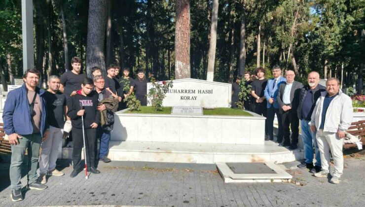 Balıkesir’de Muharrem Hasbi Koray, kabri başında dualarla ve lokma hayrıyla anıldı