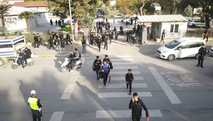 Balıkesir’de okul ve yurt çevresi denetimlerinde 10 şüpheli yakalandı