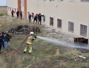 Bingöl’de 200 personelle Yedisu’da 7,8’lik deprem senaryosu tatbik edildi