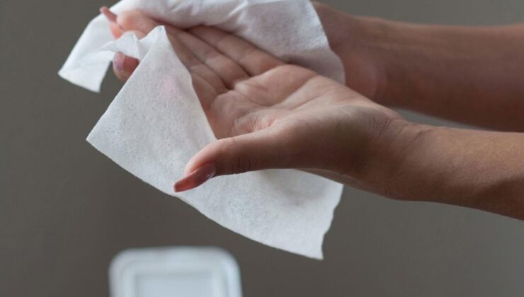 Birleşik Krallık’ta plastik içeren ıslak mendiller yasaklanıyor