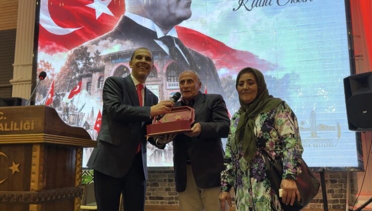 Bisikletiyle konvoya katılan Urfullah Çiftçi, Iğdır’da resepsiyona davet edildi