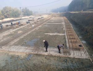 Bolu İl Özel İdaresi Mudurnu’da 7,2 kilometrelik asfalt çalışmasını sürdürüyor