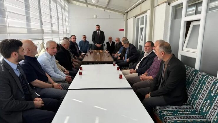 Bozüyük İlçe Müftülüğü emekli din görevlilerine kahvaltı programı düzenledi