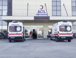 Burdur’da KYK yurdundaki rahatsızlanma sonrası 52 kişi hastaneye başvurdu
