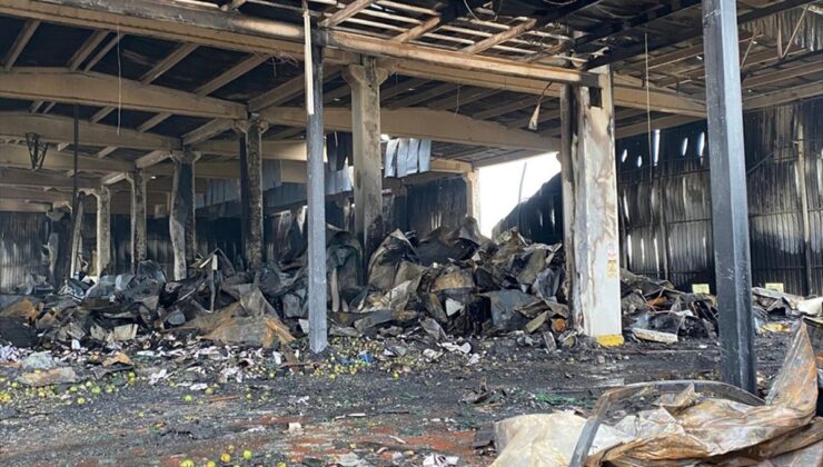 Bursa İznik’te soğuk hava deposu yangını 18 itfaiye aracıyla kontrol altına alındı