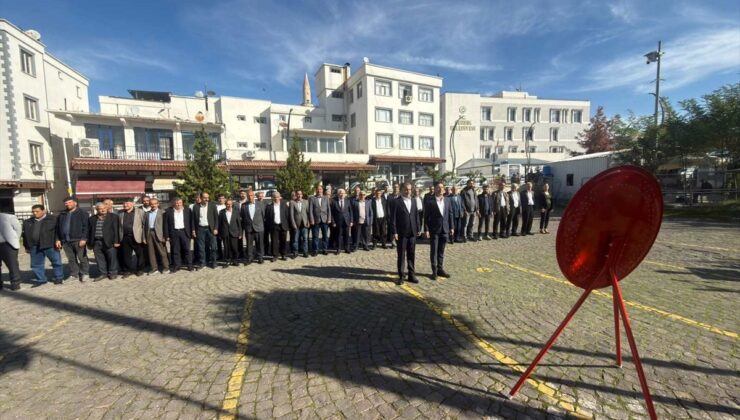 Çermik’te Muhtarlar Günü dolayısıyla Hükümet Konağı önünde tören düzenlendi