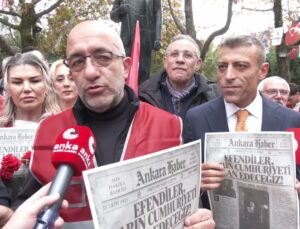 CHP Çankaya İlçe Başkanlığı, Kuğulu Park’ta Hâkimiyet-i Milliye gazetesi ve Türk bayrağı dağıttı