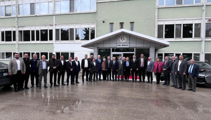CHP heyeti, Amasya Suluova Şeker Fabrikası için destek istedi
