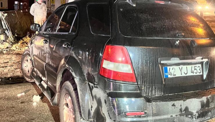 Cip, iş yerinin bahçe duvarına çarptı: 4 yaralı