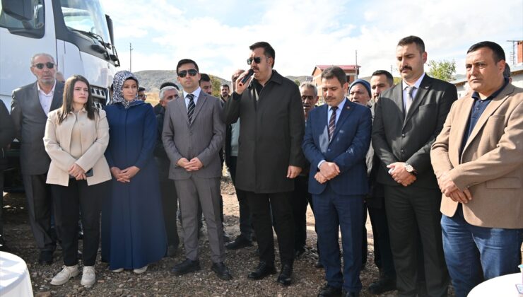 Coşkun Bülbül’ün babası adına yaptıracağı caminin temeli Sivas Suşehri’nde atıldı