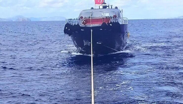 Datça’da makine arızasıyla sürüklenen tekne, KIYEM-6 botuyla yedeklendi