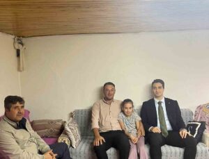 Denizli Beyağaç Kaymakamı Haydari hane ziyaretlerinde vatandaşları dinledi