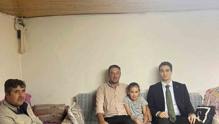 Denizli Beyağaç Kaymakamı Haydari hane ziyaretlerinde vatandaşları dinledi