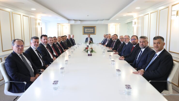 Diyanet İşleri Başkanı Safi Arpaguş, yeni il müftülerine başarı diledi