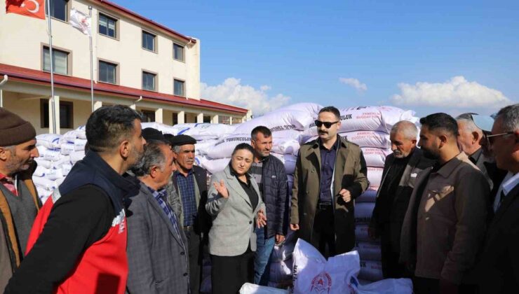Doğubayazıt’ta çiftçilere 20 ton buğday tohumu yüzde 70 hibeyle verildi