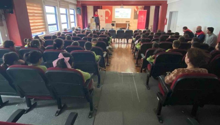 Düzce İl Tarım ve Orman Müdürlüğü üç okulda öğrencilere gıda israfı eğitimi verdi
