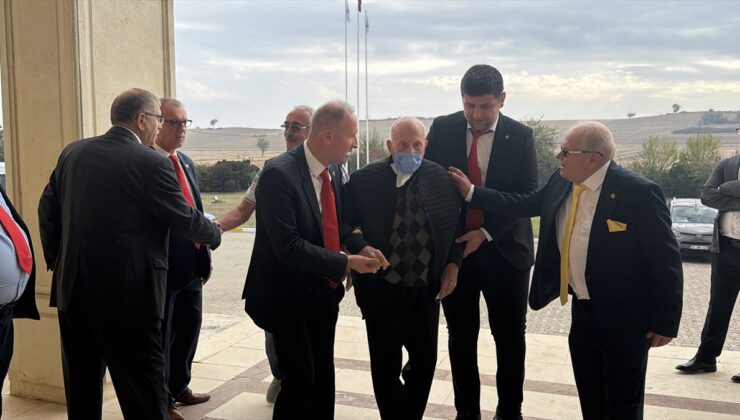Edirne Ticaret Borsası seçimini Beyaz Liste kazandı, 93 yaşındaki üye güçlükle oy verdi