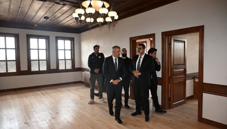 Edirne Valisi Sezer, Muradiye Mevlevihanesi’ni gezdi, açılış bu ay bekleniyor