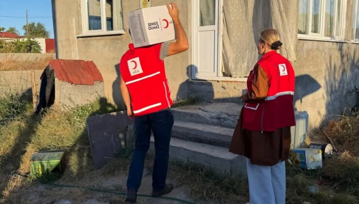 Edirne’de Kızılay gıda kolisi ulaştırdı, AFAD gönüllü eğitimini tamamladı