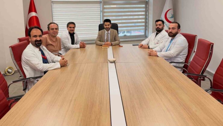 Erzincan Mengücek Gazi Hastanesinde kalp ve damar cerrahisi kliniği toplantısı yapıldı