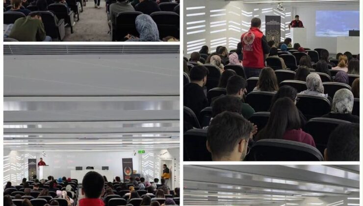 Erzurum’da Atatürk Üniversitesi’nde öğrencilere terörle mücadele sunumu yapıldı