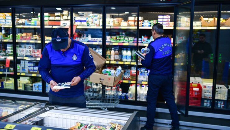 Esenyurt’ta zabıta market denetimlerini yoğunlaştırdı, eksiklere uyarı yapıyor