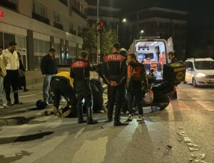 Eskişehir Tepebaşı’nda kazada 2 motosiklet çarpıştı, sürücüler ağır yaralandı