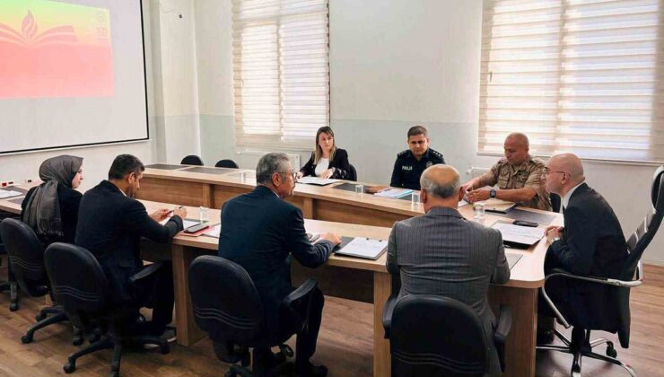 Gaziantep Araban’da öğrenci güvenliği Kaymakam Ceylan başkanlığında görüşüldü