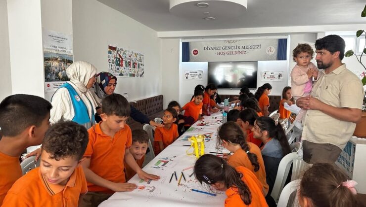 Gazipaşa’da çocuklar Gazze’deki yaşıtları için barış ve umut resimleri çizdi