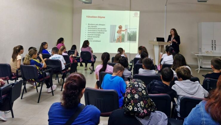 Gelibolu İlçe Sağlık Müdürlüğü, spor kulübü öğrenci ve velilere sağlık eğitimi verdi
