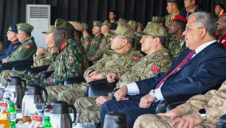 Genelkurmay Başkanı Bayraktaroğlu, Ankara Temelli’de 18 ülkelik yarışmayı izledi