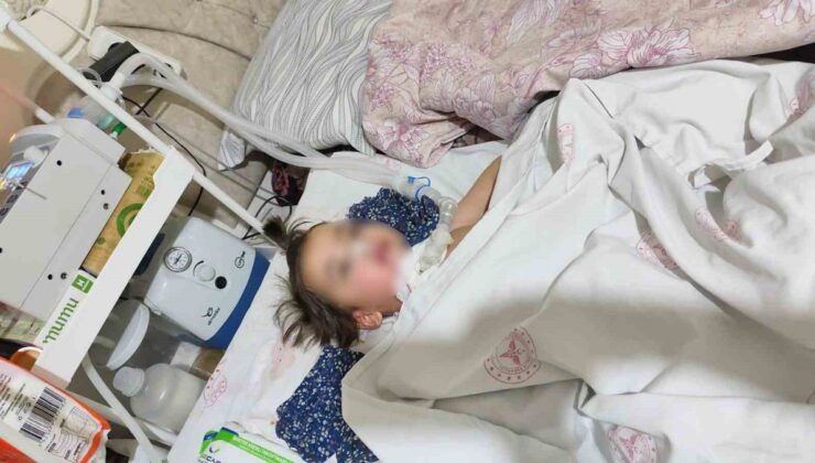 Hakkari Derecik’te kalbi duran yatağa bağımlı hasta Van’a helikopterle sevk edildi