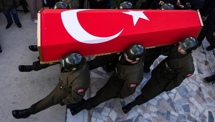Hakkari’den kahreden haber! Sınırda açılan ateş bir askerimizi şehit etti