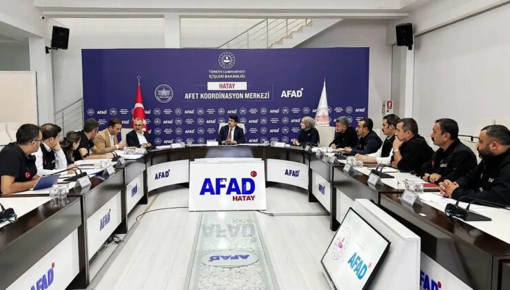 Hatay’da kırsal afet konutlarının yapım süreci toplantıda görüşüldü