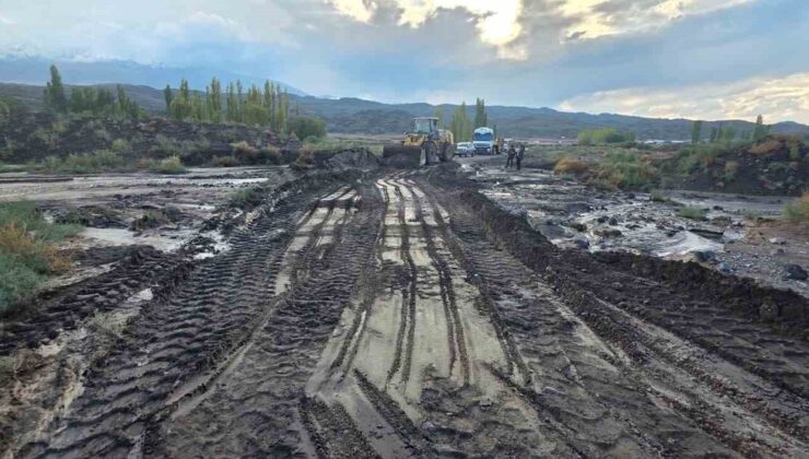 Iğdır Aralık’ta yağışla kapanan Adetli ve Kolikent yolları için çalışma başlatıldı