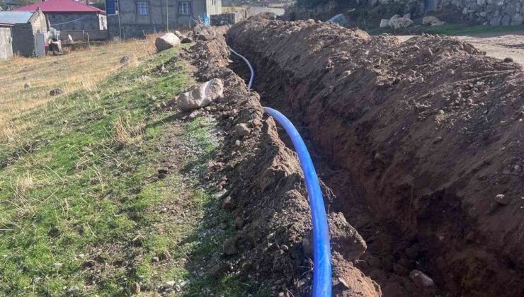 Iğdır İl Özel İdaresi Tuzluca’da Yeni Mahalle’ye 1 km içme suyu hattı yaptı