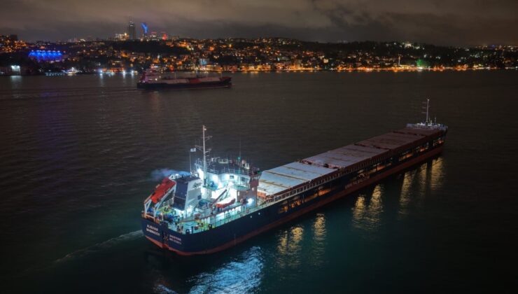 İstanbul Boğazı’nda kargo gemisi arızalandı! Boğaz trafiği çift yönlü askıya alındı