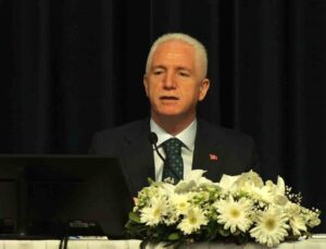 İstanbul Valisi Gül, kamu kurumlarına tasarruf ve şeffaflık çağrısı yaptı