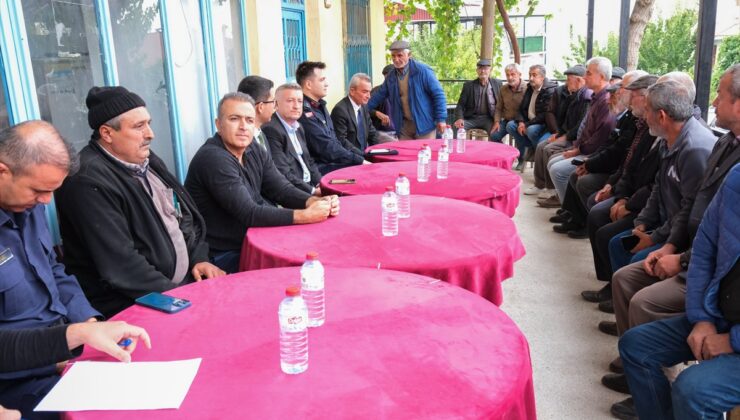 Karaman Valisi Çiçek, Ermenek’te köyleri ziyaret edip muhtarlardan bilgi aldı