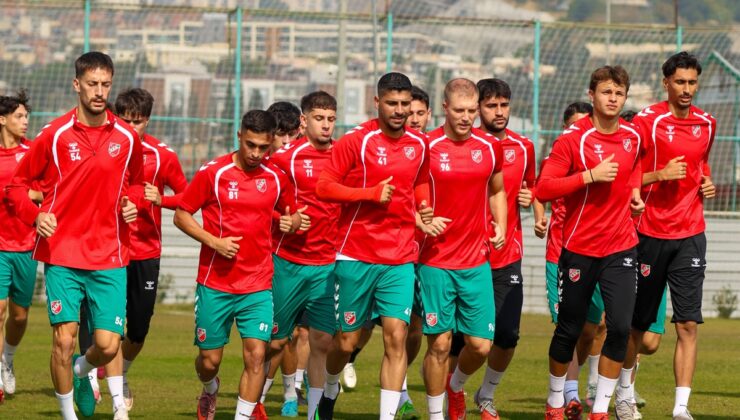 Karşıyaka, Ziraat Türkiye Kupası 3. turunda yarın Boluspor’a konuk olacak