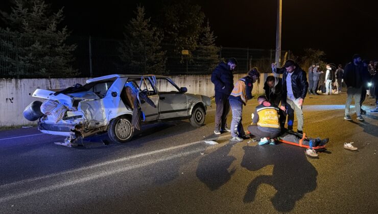 Kütahya Güveççi’de takla atan otomobilde 1’i ağır 4 kişi yaralandı