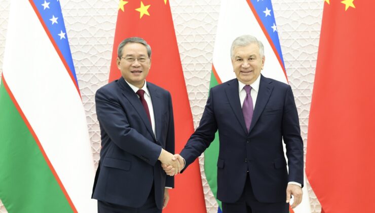 Li Qiang, Taşkent’te Mirziyoyev ile Çin-Kırgızistan-Özbekistan Demiryolu’nu görüştü