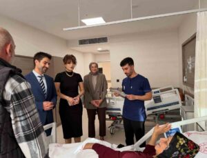 Mengücek Gazi EAH’te Hasta Hakları Günü’nde ziyaret ve broşür dağıtımı yapıldı