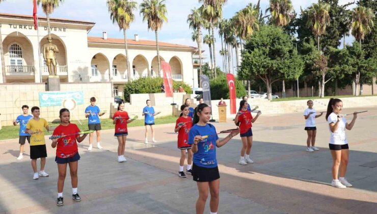Mersin’de 5-15 Ekim Amatör Spor Haftası, Cumhuriyet Meydanı’nda törenle başladı
