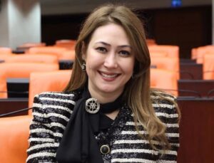 MHP’li vekil Karakoç, bel omurgasındaki kırık nedeniyle 4 saatlik ameliyat geçirdi