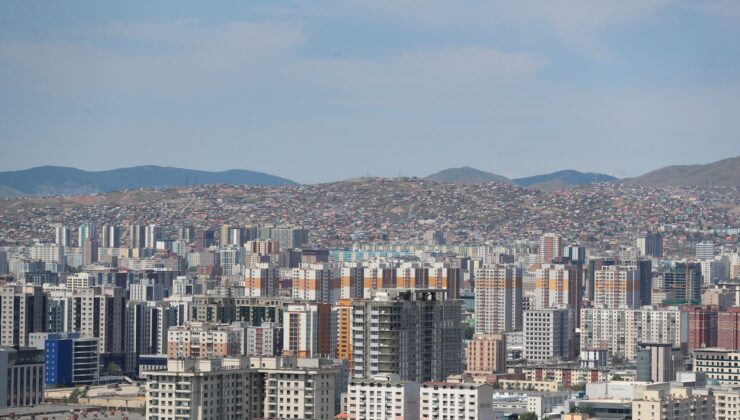 Moğolistan 2021’de başlattığı kampanyada 140 milyon ağaç dikti