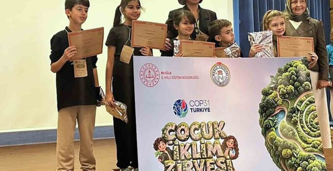 MTK Muğla Teknoloji Koleji öğrencileri Çocuk İklim Zirvesi’nde çözüm önerileri sundu