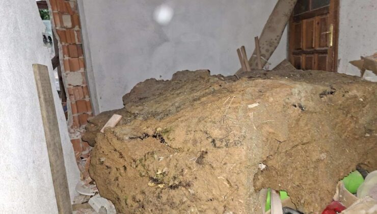 Muğla Dalaman’da heyelanda evin odasına kaya düştü, 4 kişilik aile yerleştirildi
